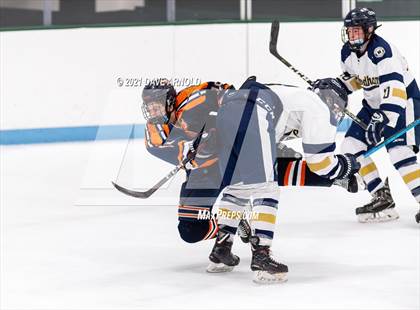 Thumbnail 2 in Walpole @ Needham photogallery.