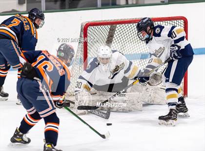 Thumbnail 1 in Walpole @ Needham photogallery.