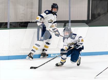 Thumbnail 2 in Walpole @ Needham photogallery.