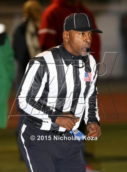 Thumbnail 2 in Oceanside vs. La Mirada (CIF SoCal Regional 3-AA Division Final) photogallery.