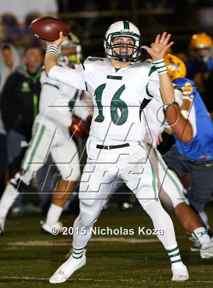 Thumbnail 2 in Oceanside vs. La Mirada (CIF SoCal Regional 3-AA Division Final) photogallery.