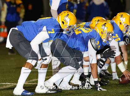 Thumbnail 2 in Oceanside vs. La Mirada (CIF SoCal Regional 3-AA Division Final) photogallery.