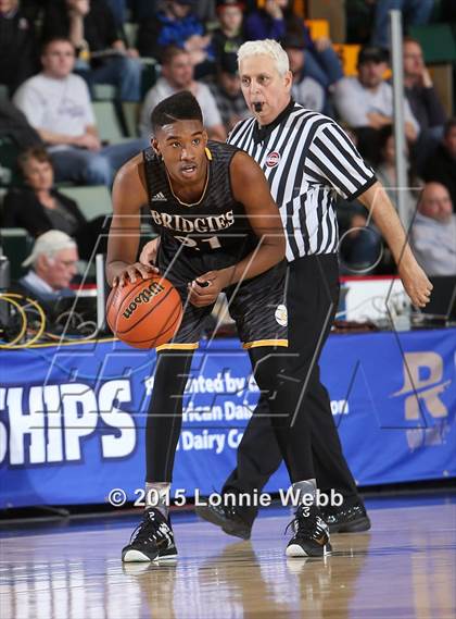 Thumbnail 2 in Bridgehampton vs Moriah (NYSPHSAA Class D Semifinal) photogallery.