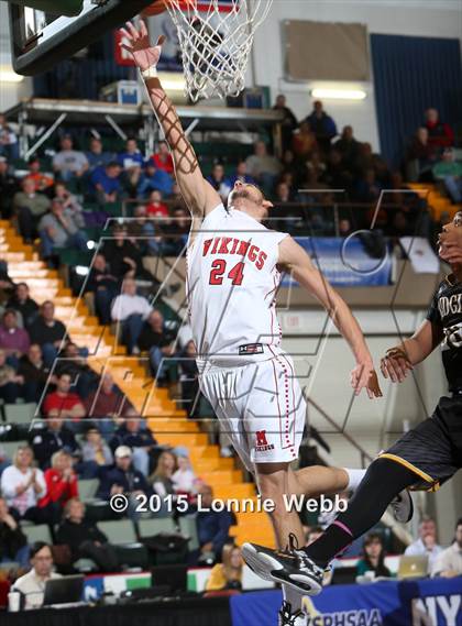 Thumbnail 2 in Bridgehampton vs Moriah (NYSPHSAA Class D Semifinal) photogallery.