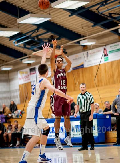 Thumbnail 2 in Rocklin vs. Weston Ranch (Rocklin Holiday Classic) photogallery.