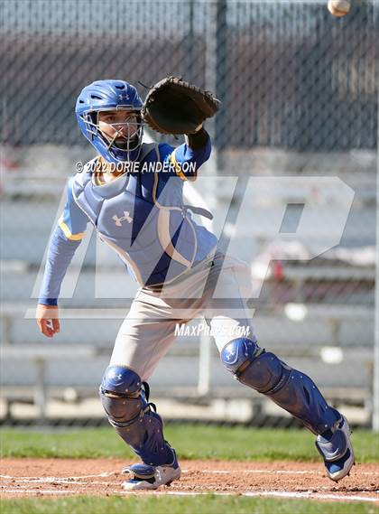 Thumbnail 1 in Del Campo @ Vista del Lago photogallery.
