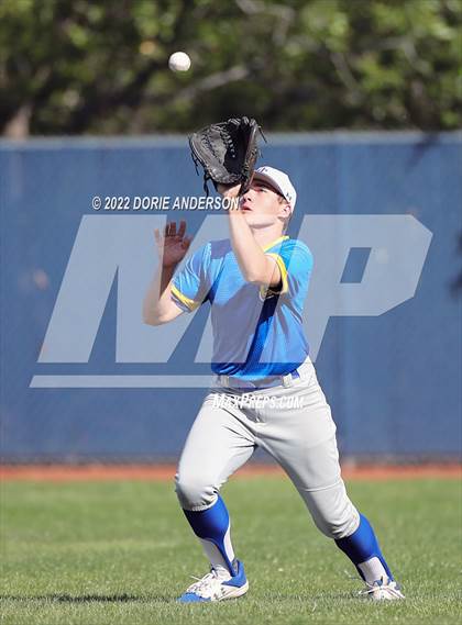 Thumbnail 2 in Del Campo @ Vista del Lago photogallery.
