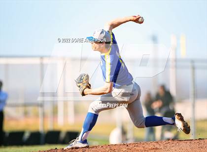 Thumbnail 1 in Del Campo @ Vista del Lago photogallery.