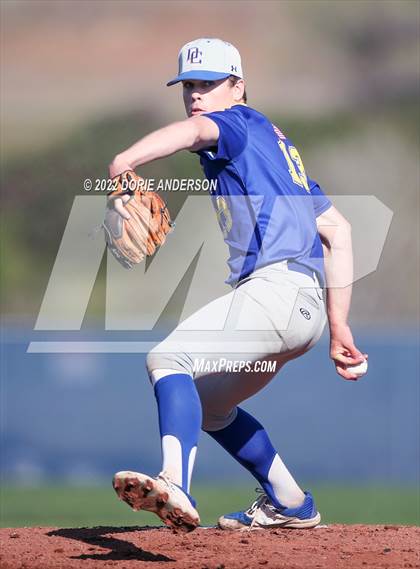Thumbnail 1 in Del Campo @ Vista del Lago photogallery.