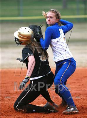 Thumbnail 3 in Mt. Juliet vs Brentwood photogallery.