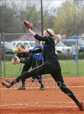 Thumbnail 2 in Mt. Juliet vs Brentwood photogallery.