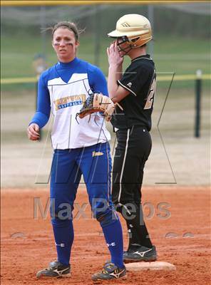Thumbnail 2 in Mt. Juliet vs Brentwood photogallery.