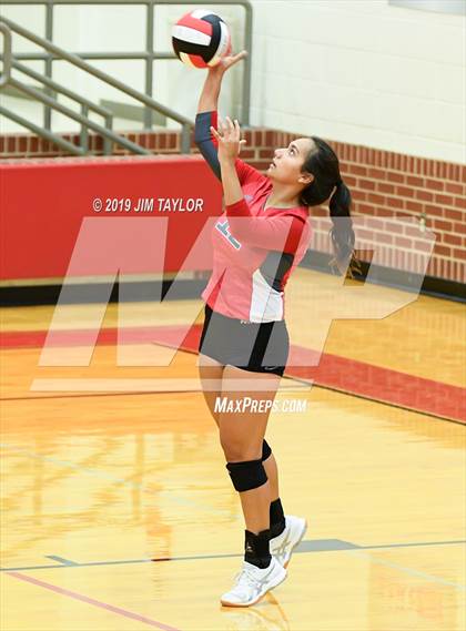 Thumbnail 2 in Saginaw @ Mineral Wells photogallery.
