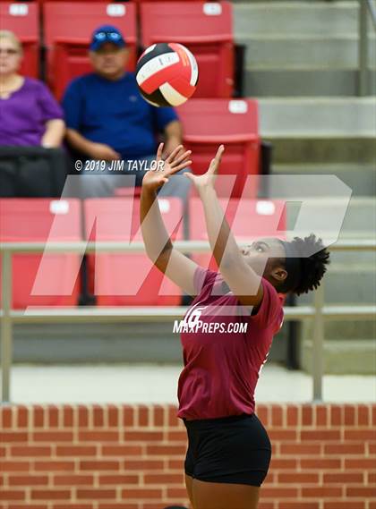 Thumbnail 2 in Saginaw @ Mineral Wells photogallery.