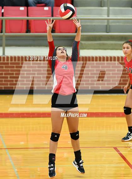 Thumbnail 1 in Saginaw @ Mineral Wells photogallery.