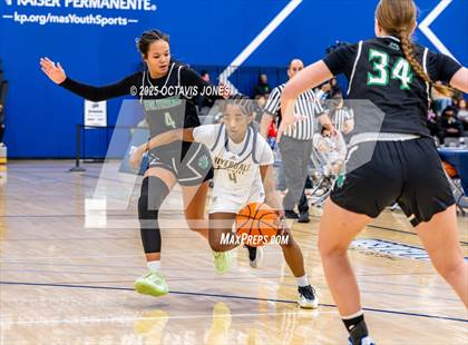 Thumbnail 3 in Riverdale Baptist vs Woodgrove (The St. James MLK Classic) photogallery.