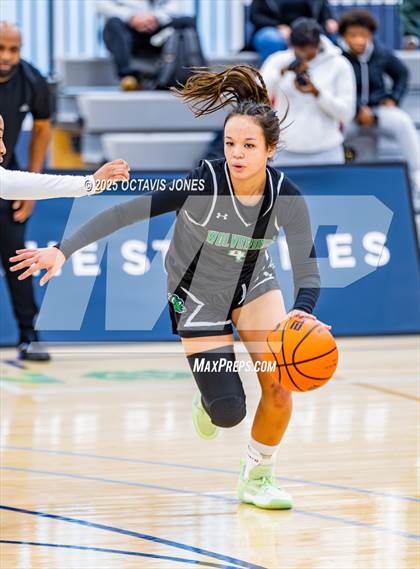 Thumbnail 2 in Riverdale Baptist vs Woodgrove (The St. James MLK Classic) photogallery.