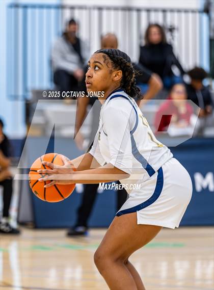 Thumbnail 2 in Riverdale Baptist vs Woodgrove (The St. James MLK Classic) photogallery.