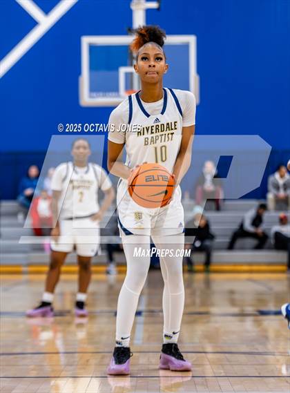 Thumbnail 3 in Riverdale Baptist vs Woodgrove (The St. James MLK Classic) photogallery.