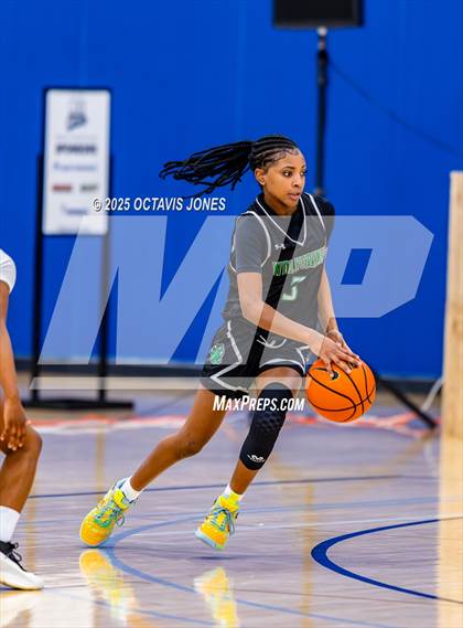 Thumbnail 2 in Riverdale Baptist vs Woodgrove (The St. James MLK Classic) photogallery.
