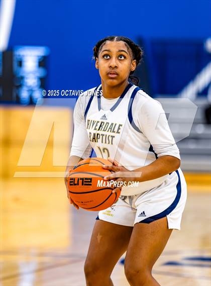 Thumbnail 1 in Riverdale Baptist vs Woodgrove (The St. James MLK Classic) photogallery.