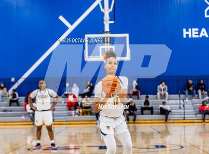 Thumbnail 2 in Riverdale Baptist vs Woodgrove (The St. James MLK Classic) photogallery.