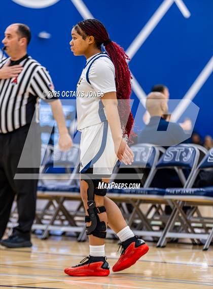 Thumbnail 2 in Riverdale Baptist vs Woodgrove (The St. James MLK Classic) photogallery.