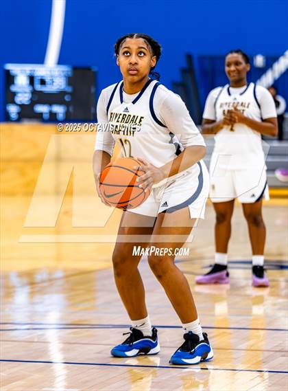 Thumbnail 3 in Riverdale Baptist vs Woodgrove (The St. James MLK Classic) photogallery.