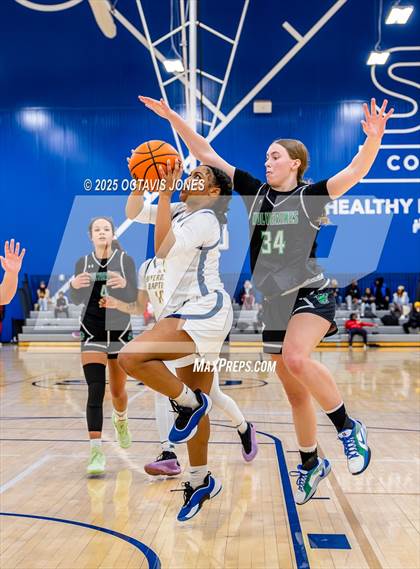 Thumbnail 3 in Riverdale Baptist vs Woodgrove (The St. James MLK Classic) photogallery.