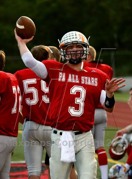 Thumbnail 1 in Don Raabe Big 30 All-Star Charities Classic photogallery.