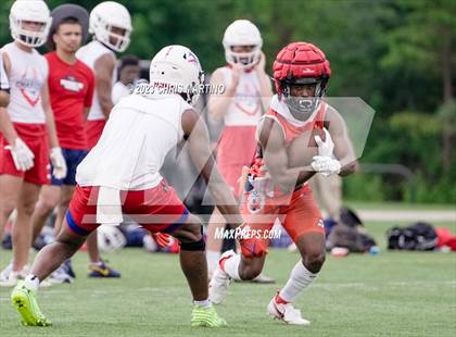 Thumbnail 3 in Providence Day vs Maury (Powerade 7 on 7) photogallery.