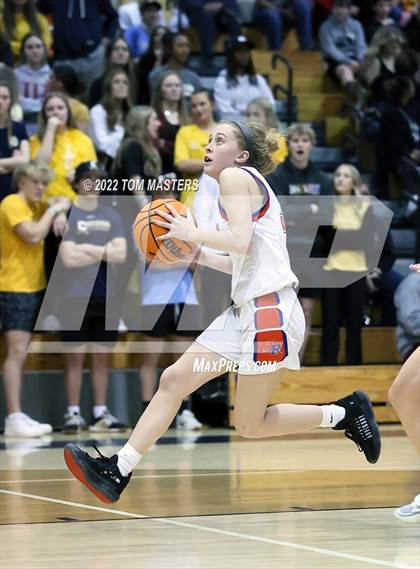 Thumbnail 1 in Marvin Ridge vs. Cuthbertson photogallery.