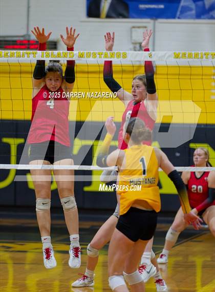 Thumbnail 3 in Santa Fe @ Merritt Island (FHSAA 4A Region 2 Final) photogallery.