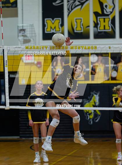 Thumbnail 1 in Santa Fe @ Merritt Island (FHSAA 4A Region 2 Final) photogallery.