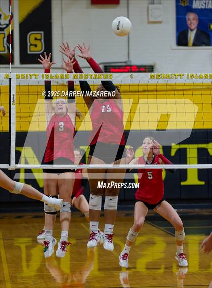 Thumbnail 3 in Santa Fe @ Merritt Island (FHSAA 4A Region 2 Final) photogallery.