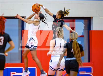 Thumbnail 2 in Tomball Memorial vs Westfield (UIL6A Region-2 Area Playoff) photogallery.