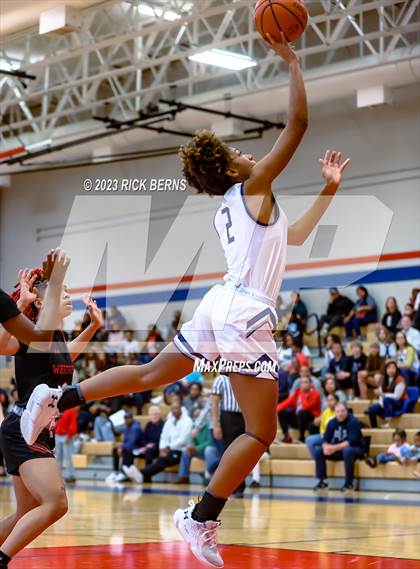 Thumbnail 2 in Tomball Memorial vs Westfield (UIL6A Region-2 Area Playoff) photogallery.