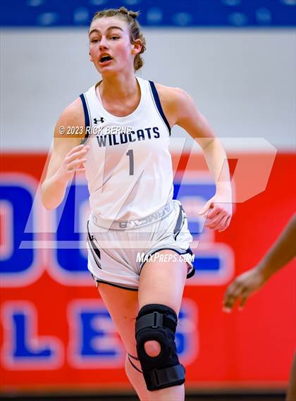 Thumbnail 2 in Tomball Memorial vs Westfield (UIL6A Region-2 Area Playoff) photogallery.
