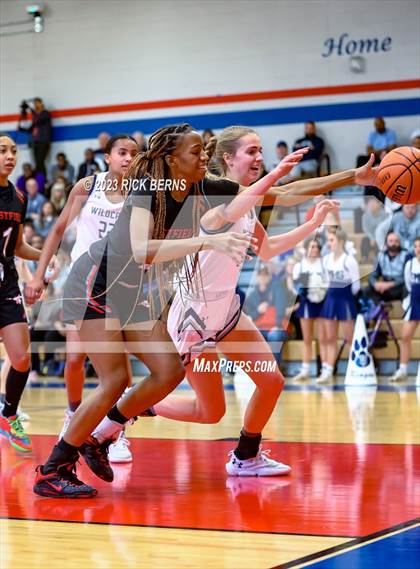 Thumbnail 1 in Tomball Memorial vs Westfield (UIL6A Region-2 Area Playoff) photogallery.