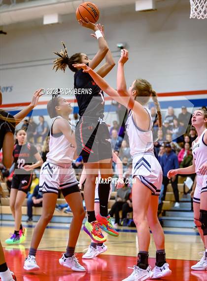 Thumbnail 2 in Tomball Memorial vs Westfield (UIL6A Region-2 Area Playoff) photogallery.