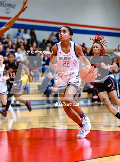 Thumbnail 2 in Tomball Memorial vs Westfield (UIL6A Region-2 Area Playoff) photogallery.
