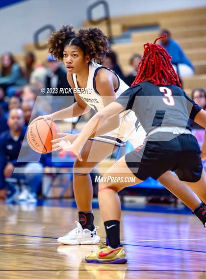 Thumbnail 2 in Tomball Memorial vs Westfield (UIL6A Region-2 Area Playoff) photogallery.