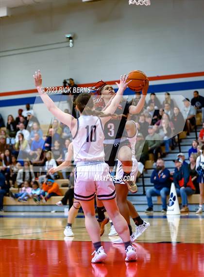 Thumbnail 3 in Tomball Memorial vs Westfield (UIL6A Region-2 Area Playoff) photogallery.