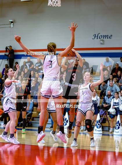 Thumbnail 2 in Tomball Memorial vs Westfield (UIL6A Region-2 Area Playoff) photogallery.