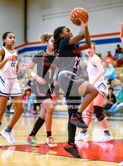 Thumbnail 3 in Tomball Memorial vs Westfield (UIL6A Region-2 Area Playoff) photogallery.