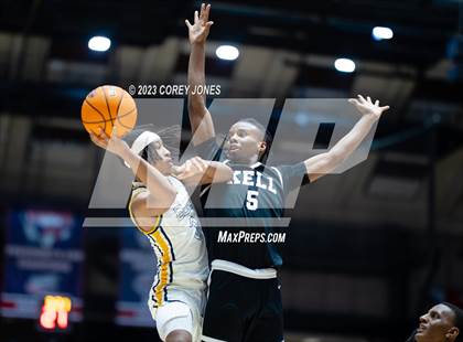 Thumbnail 2 in Kell vs Eagle's Landing (GHSA 5A State Championship) photogallery.