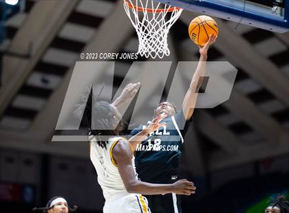 Thumbnail 2 in Kell vs Eagle's Landing (GHSA 5A State Championship) photogallery.