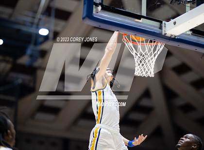 Thumbnail 2 in Kell vs Eagle's Landing (GHSA 5A State Championship) photogallery.