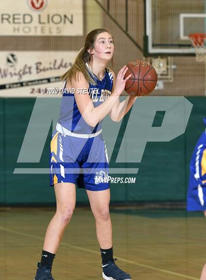 Thumbnail 2 in Fall River vs. Redding Christian (CIF Northern Section D6 Final) photogallery.