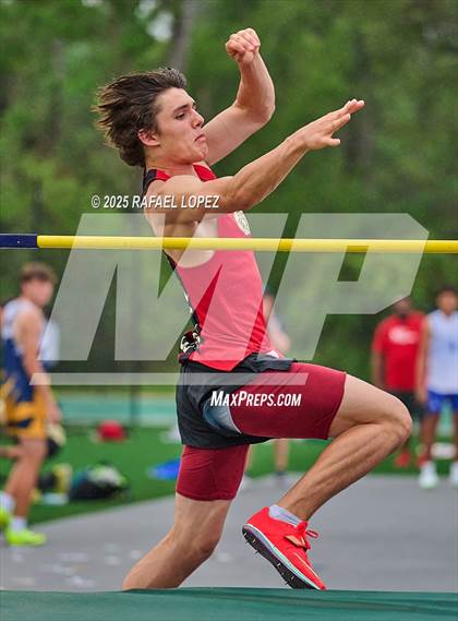 Thumbnail 1 in Cooper Dragon Invitational (High Jump) photogallery.